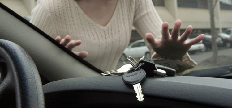 vehicle lockout service Redwood City